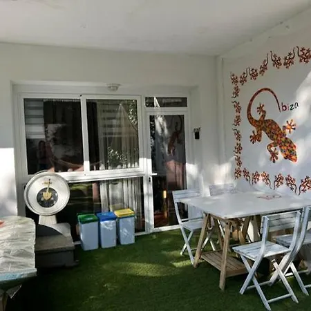 Abierto Con Patio アパート Matadepera