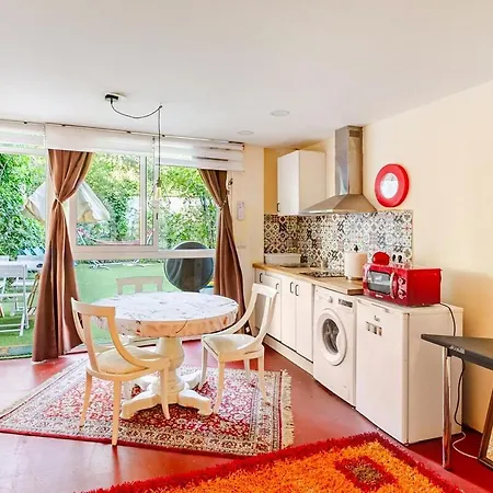Apartament Abierto Con Patio *